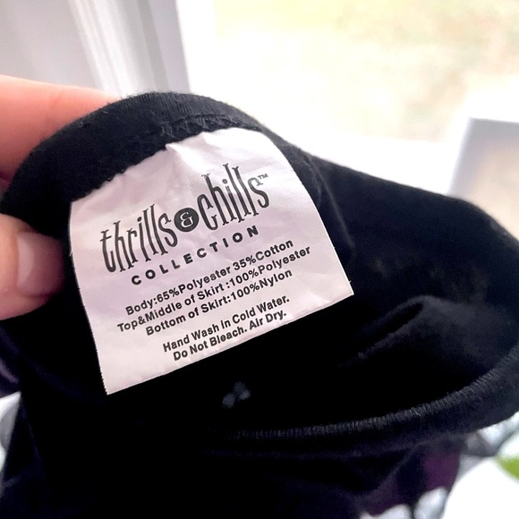 Small Halloween Pet Dress/Costume with Spiderweb Heart - Picture 3 of 3